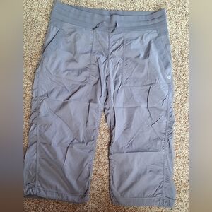 Lululemon Grayish/Purple Capris Size 10